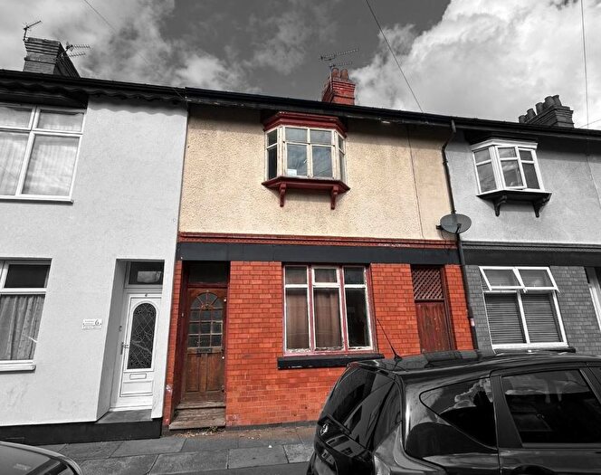 3 Bedroom Terraced House For Sale In Linton Street, Off Evington Road, Leicester, LE5