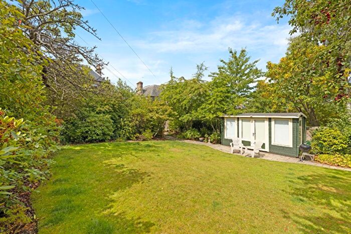 4 Bedroom Flat To Rent In Braid Avenue, Braids, Edinburgh, EH10