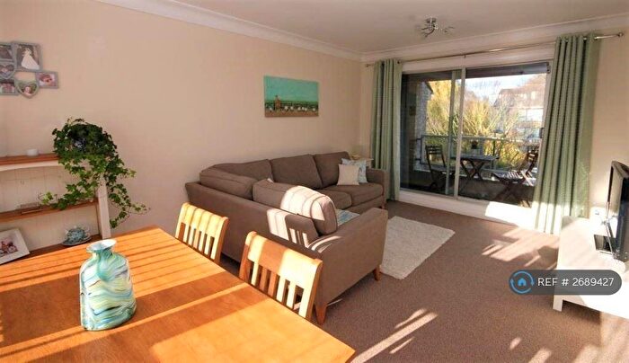 2 Bedroom Flat To Rent In Melton Park, Newcastle Upon Tyne, NE3