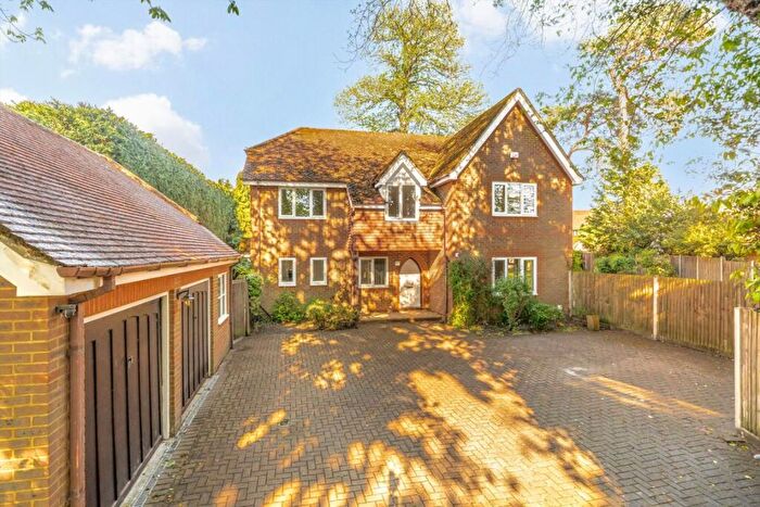 5 Bedroom House To Rent In The Riding, Woking, GU21