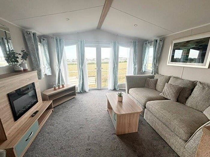 3 Bedroom Mobile/park Home For Sale In Leysdown Road, Leysdown-On-Sea, Sheerness, ME12
