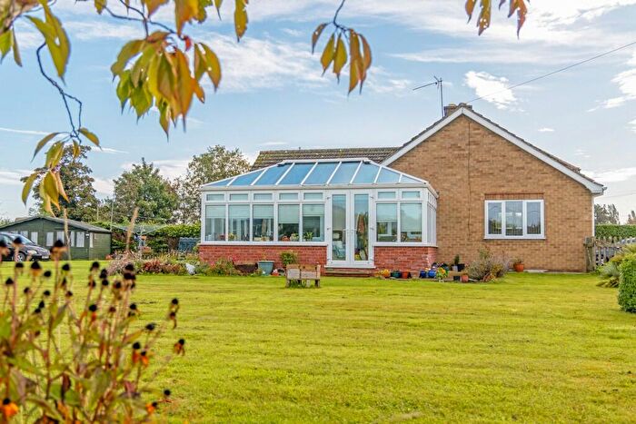 2 Bedroom Detached Bungalow For Sale In Sea Lane, Old Leake, PE22
