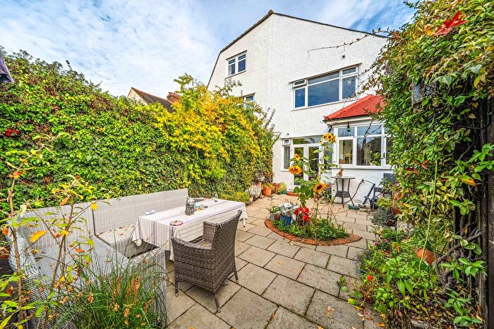 3 Bedroom Semi Detached House For Sale In Kingston Road, Epsom, KT19