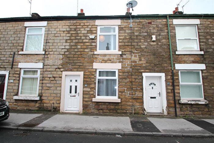 2 Bedroom Terraced House To Rent In Oxford Street, Stalybridge, SK15
