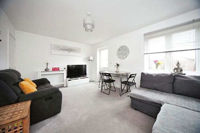 2 Bedroom Terraced House For Sale In Caesar Close, Houghton Regis, Dunstable, LU5