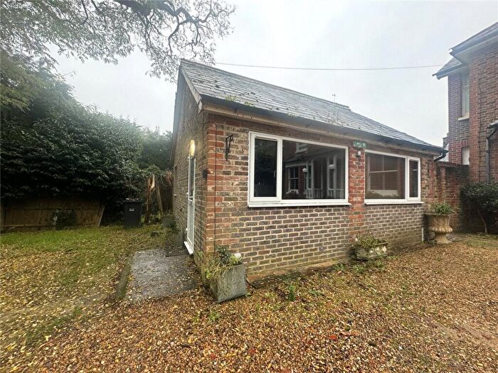 1 Bedroom Semi-Detached House To Rent In Grove House Cottage, Copthorne Common Road, Crawley, RH10