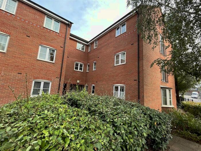 2 Bedroom Flat To Rent In Tomkinson Road, Barpool, Nuneaton, CV10