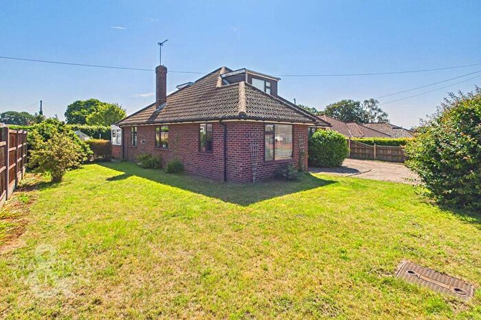 3 Bedroom Detached House For Sale In Mill Road, Ashby, St. Mary, Norwich, NR14