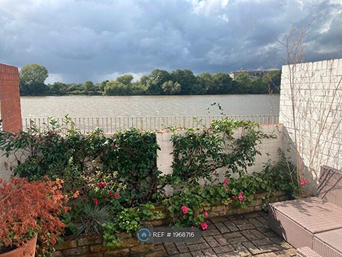 3 Bedroom Terraced House To Rent In Adam Walk, London, SW6