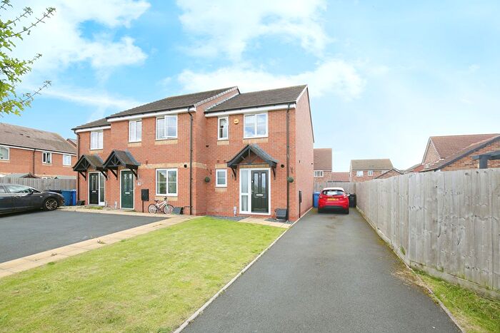 2 Bedroom End Of Terrace House For Sale In Edden Close, Wigginton, Tamworth, B79