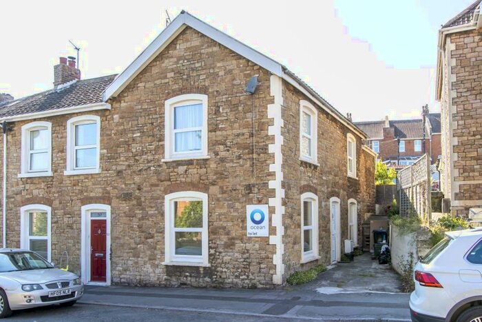 2 Bedroom Terraced House To Rent In Slade Road - Portishead, BS20