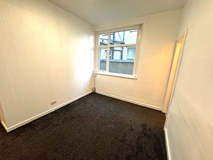 Studio To Rent In Holmfield Road, Blackpool, FY2