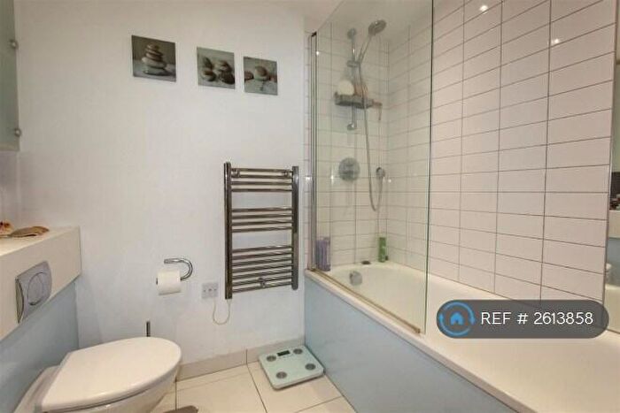 1 Bedroom Flat To Rent In Chadwell Lane, London, N8