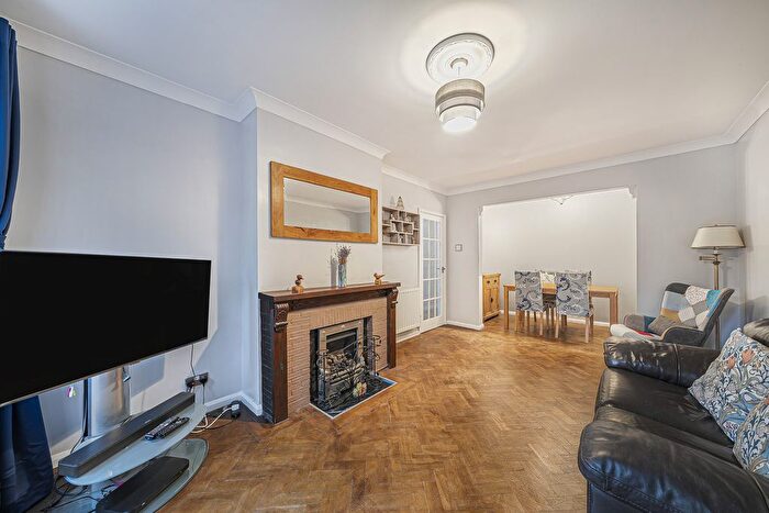 2 Bedroom Semi-Detached Bungalow For Sale In May Road, Dartford, DA2