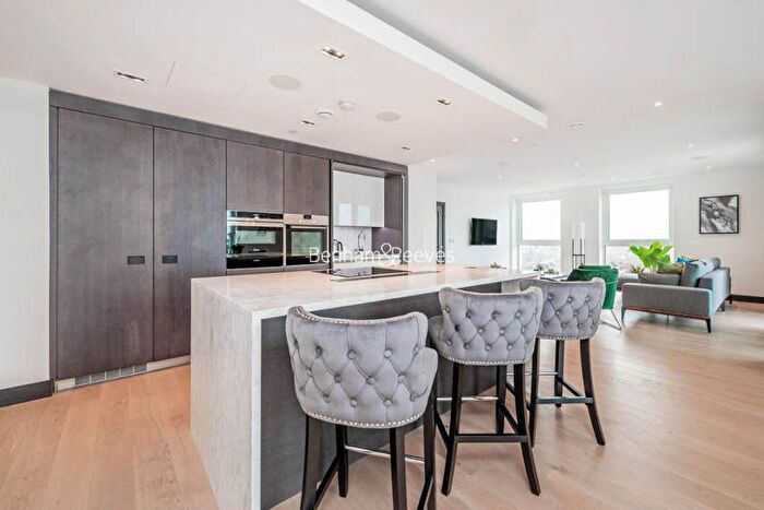 3 Bedroom Flat To Rent In Beadon Road, Hammersmith, W6