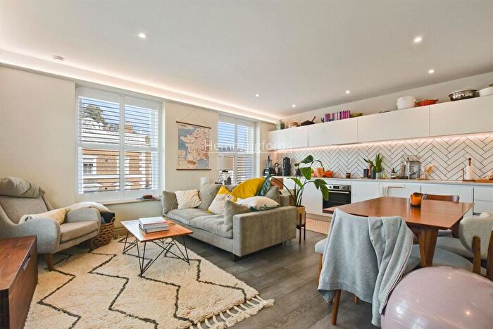 1 Bedroom Apartment To Rent In Haverstock Hill, Belsize Park, NW3