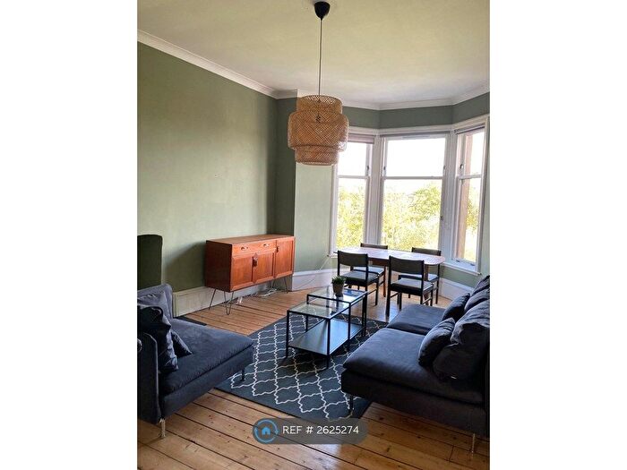 2 Bedroom Flat To Rent In Holmhead Crescent, Glasgow, G44