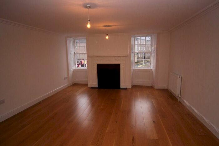 2 Bedroom Flat To Rent In High Street, Brechin, DD9