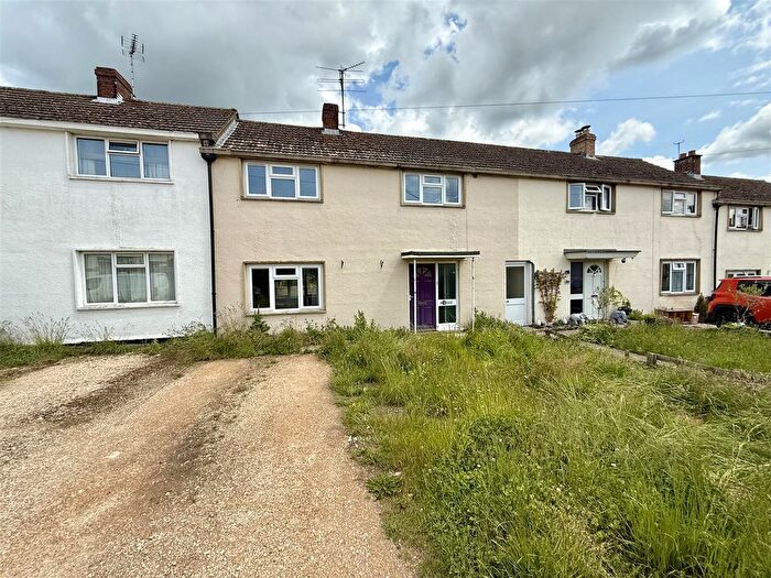 3 Bedroom Terraced House For Sale In Bendy Bow, Oaksey, Malmesbury, SN16