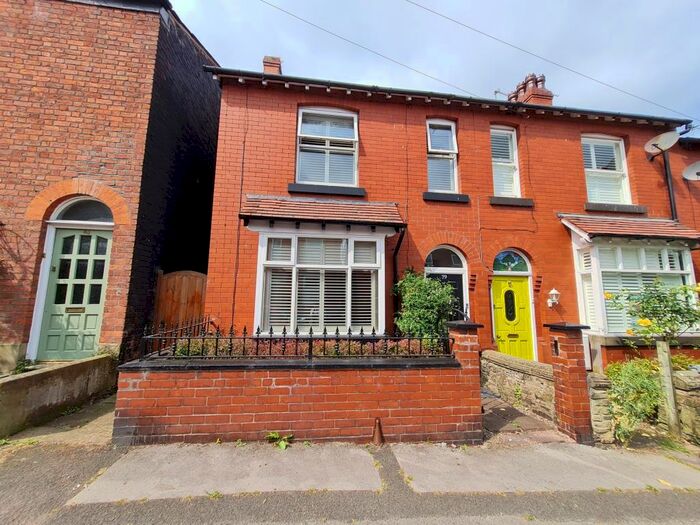 3 Bedroom Semi-Detached House To Rent In Hobson Street, Macclesfield, SK11