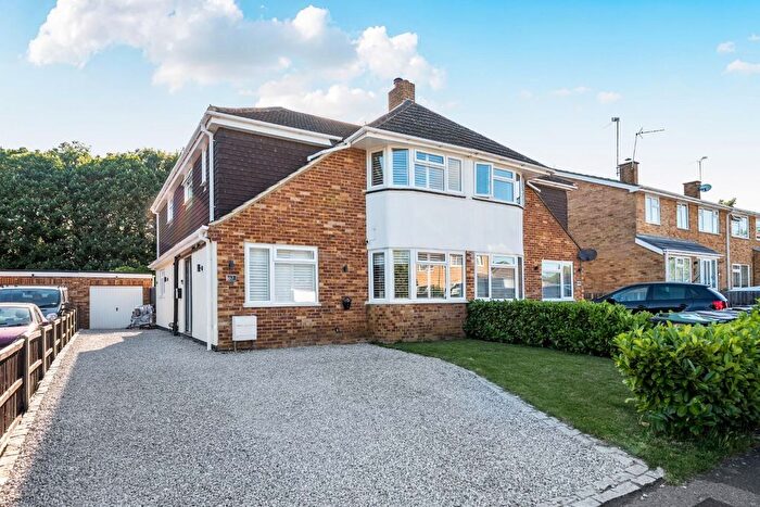 4 Bedroom Semi-Detached House For Sale In St Peters Road, Ditton, ME20