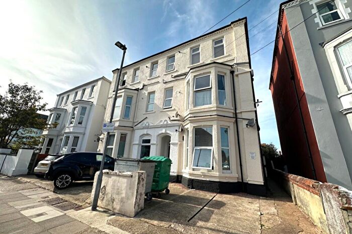 1 Bedroom Flat To Rent In St Andrews Road, Southsea Unfurinshed, PO5