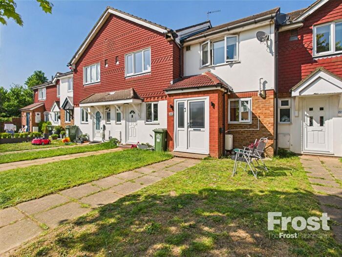 2 Bedroom Terraced House For Sale In Cleveland Park, Staines-Upon-Thames, Surrey, TW19