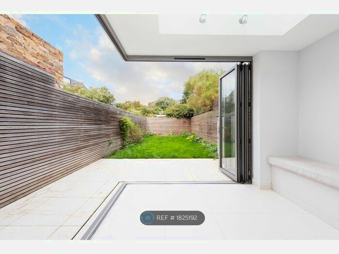 4 Bedroom Terraced House To Rent In Hazelbourne Road, London, SW12