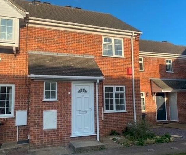 2 Bedroom Terraced House To Rent In Oak Close, Sandy, SG19