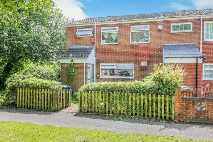 4 Bedroom House To Rent In Conway Road, Fordbridge, Birmingham., B37