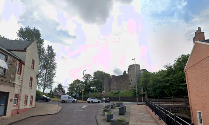 2 Bedroom Flat To Rent In Bridge Street, Strathaven, Lanarkshire, ML10