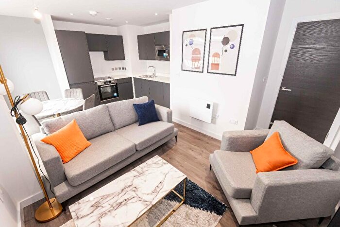 2 Bedroom Apartment To Rent In Cross Lane, Manchester, Greater Manchester, M5