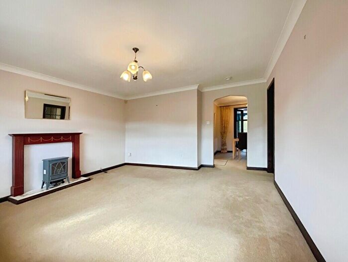 2 Bedroom Detached Bungalow To Rent In Hawkshead Grove, Lincoln, LN2