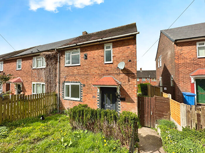 3 Bedroom End Of Terrace House To Rent In Talkin Drive, Manchester, M24