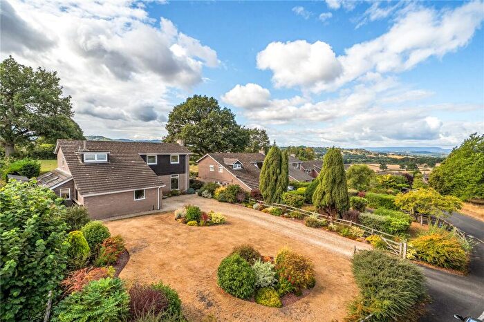 4 Bedroom Detached House For Sale In St Tysoi Close, Llansoy, Usk, Monmouthshire, NP15
