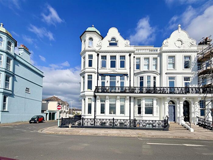 3 Bedroom Maisonette For Sale In West Hoe, Plymouth, PL1
