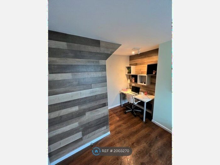 6 Bedroom Terraced House To Rent In Grant Avenue, Liverpool, L15