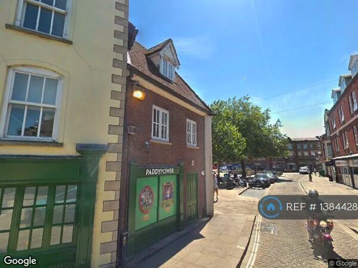 2 Bedroom Flat To Rent In Buckingham Street, Aylesbury, HP20