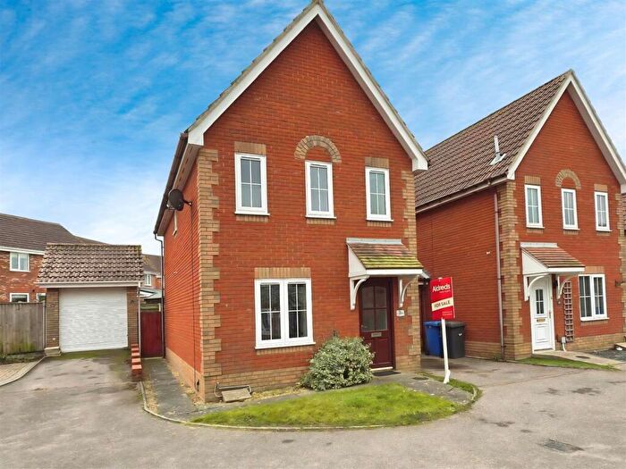 3 Bedroom Detached House For Sale In Peak Dale, Carlton Colville, Lowestoft, Suffolk, NR33