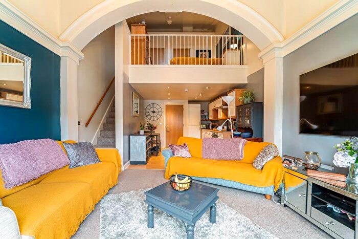 1 Bedroom Flat For Sale In Knightstone Causeway, Weston Super Mare - No Onward Chain, BS23