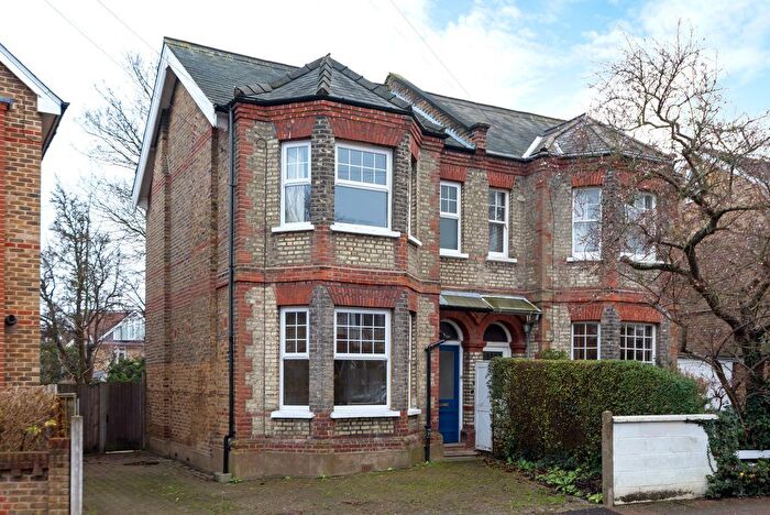 2 Bedroom Maisonette To Rent In Teddington Park Road, Bedroom Flat, TW11