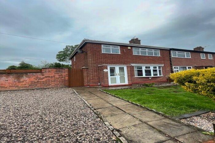 3 Bedroom Property To Rent In Small Crescent, Warrington, WA2