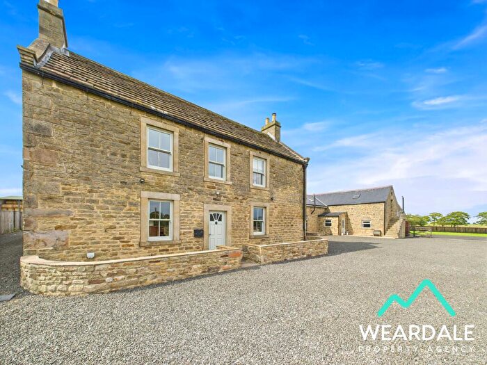 4 Bedroom Detached House For Sale In Eliza Farm House, Consett, DH8