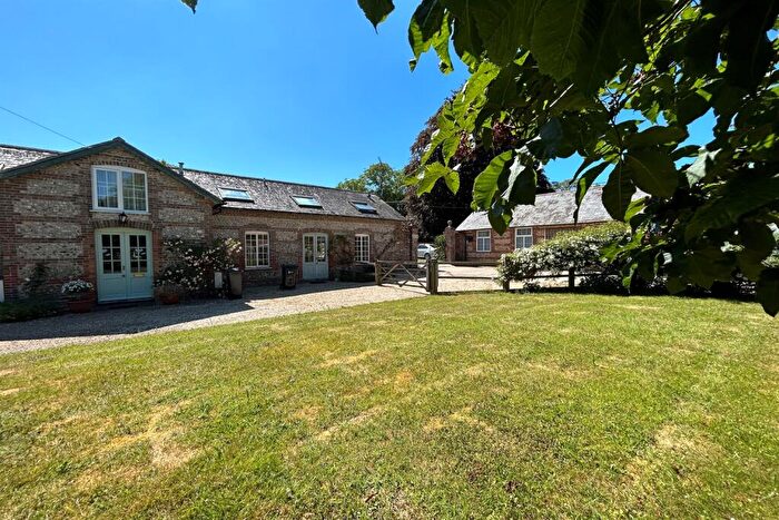 2 Bedroom Semi-Detached House To Rent In Piddlehinton, DT2