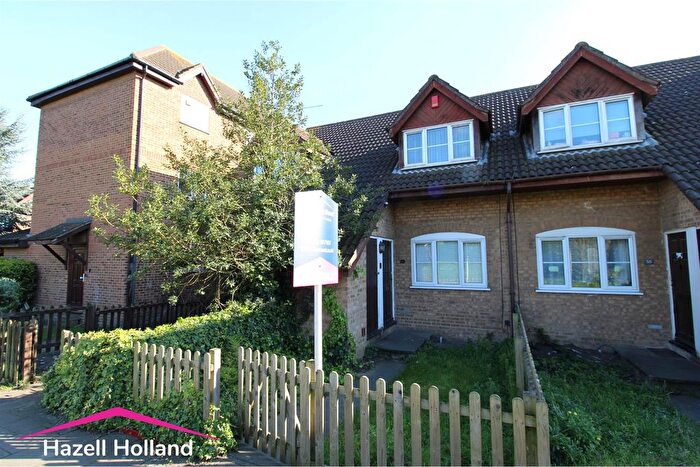 2 Bedroom Terraced House For Sale In Mariners Walk, Erith, DA8