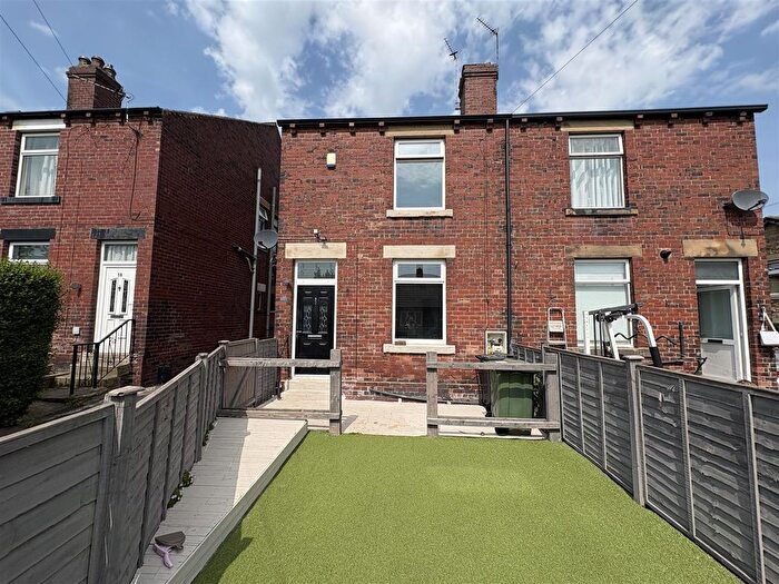 1 Bedroom End Of Terrace House For Sale In Pearl Street, Batley, WF17