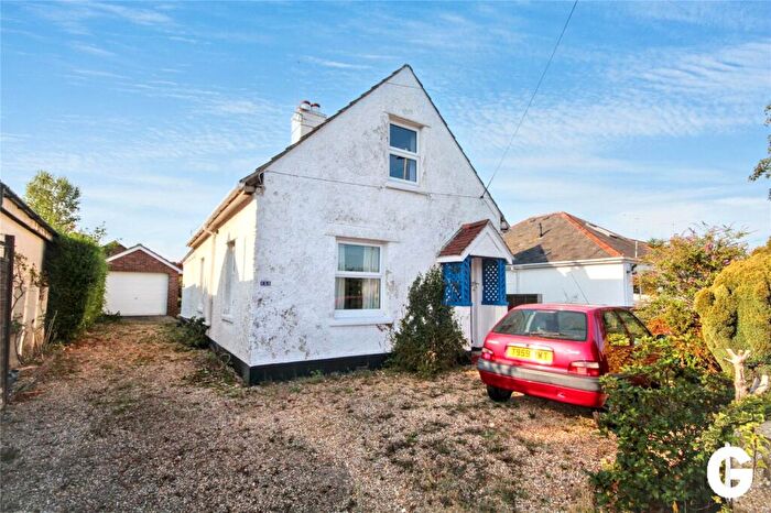 3 Bedroom Detached House For Sale In Southampton Road, Ringwood, Hampshire, BH24