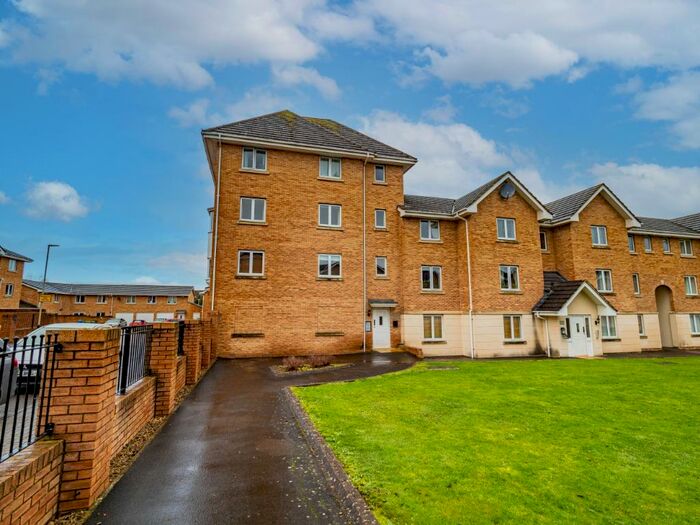 1 Bedroom Flat To Rent In Lloyd Close, Cheltenham, GL51