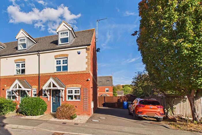 3 Bedroom End Of Terrace House For Sale In Surtees Way, Towcester, NN12