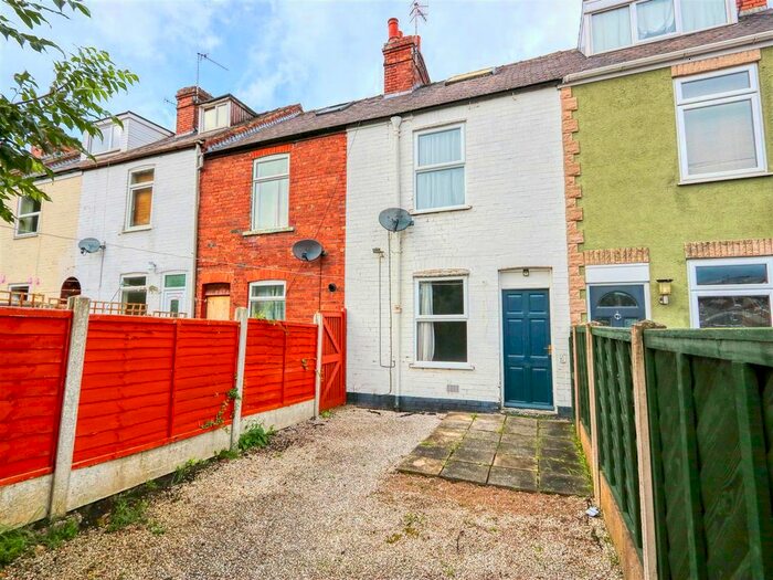 2 Bedroom Terraced House To Rent In Field View, Park Street. Chesterfield, Derbyshire, S40